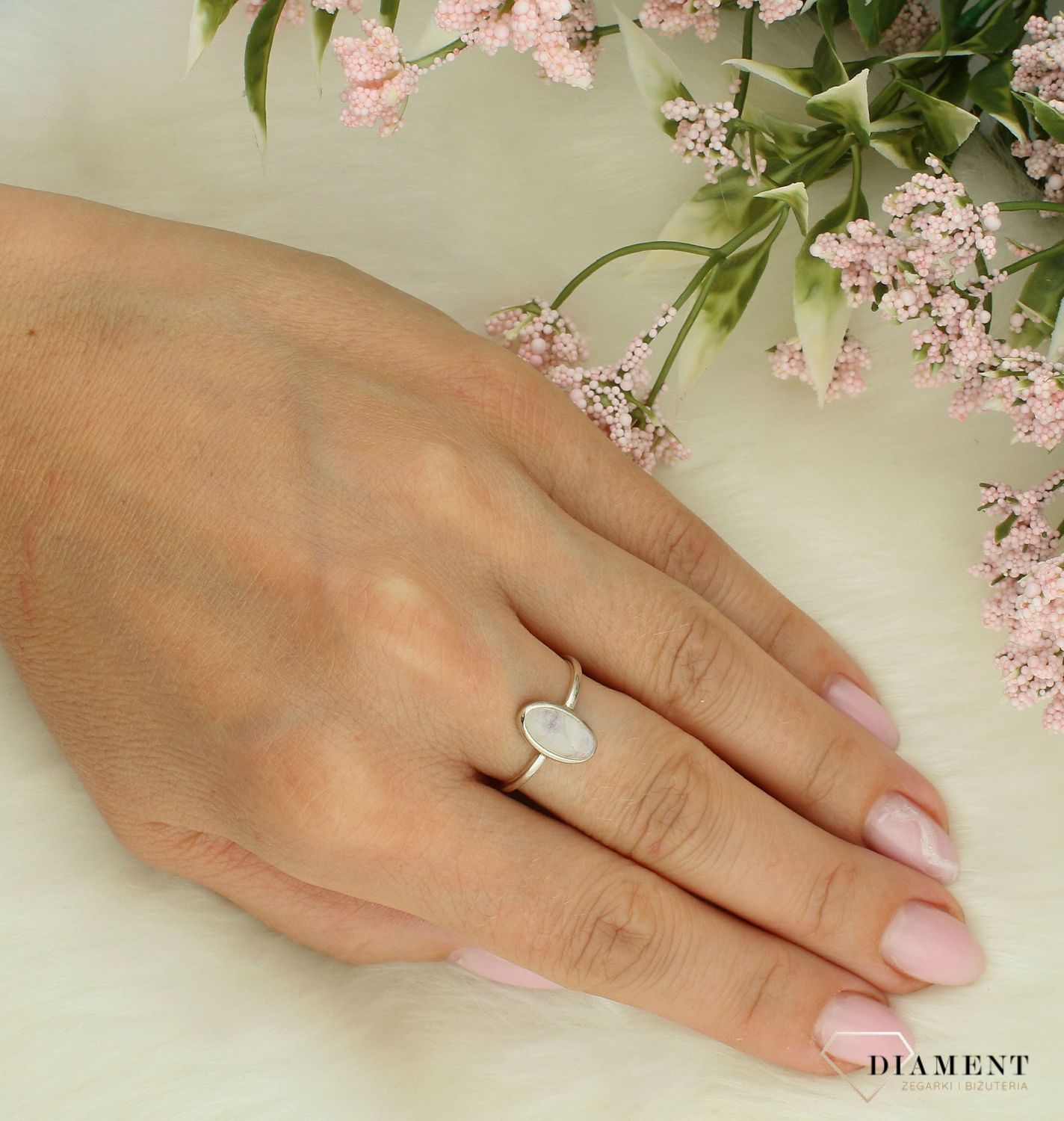 Srebrny pierścionek damski 925 z kamieniem księżycowym rozmiar 14 DIA-PRS-10135-925.jpg