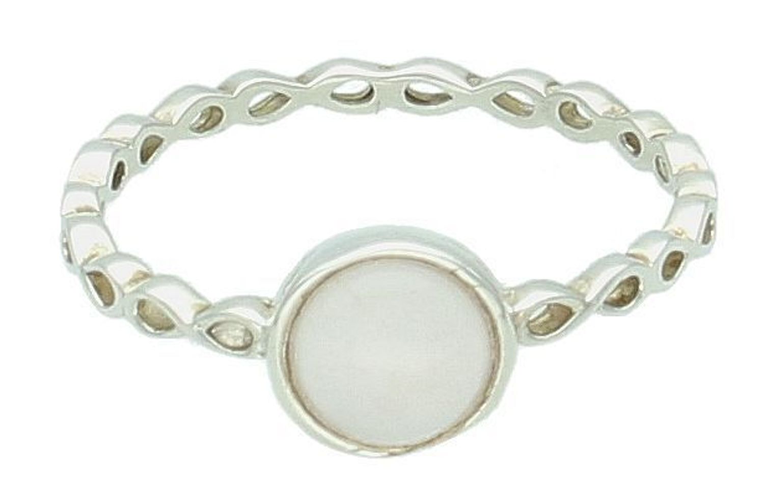 Pierścionek kamień księżycowy srebro 925, DIA-PRS-10146-925 Srebrny pierścionek wykonany z najwyższej jakości srebra o prostej formie. Idealny pomysł na prezent dla każdej kobiety.1.jpg