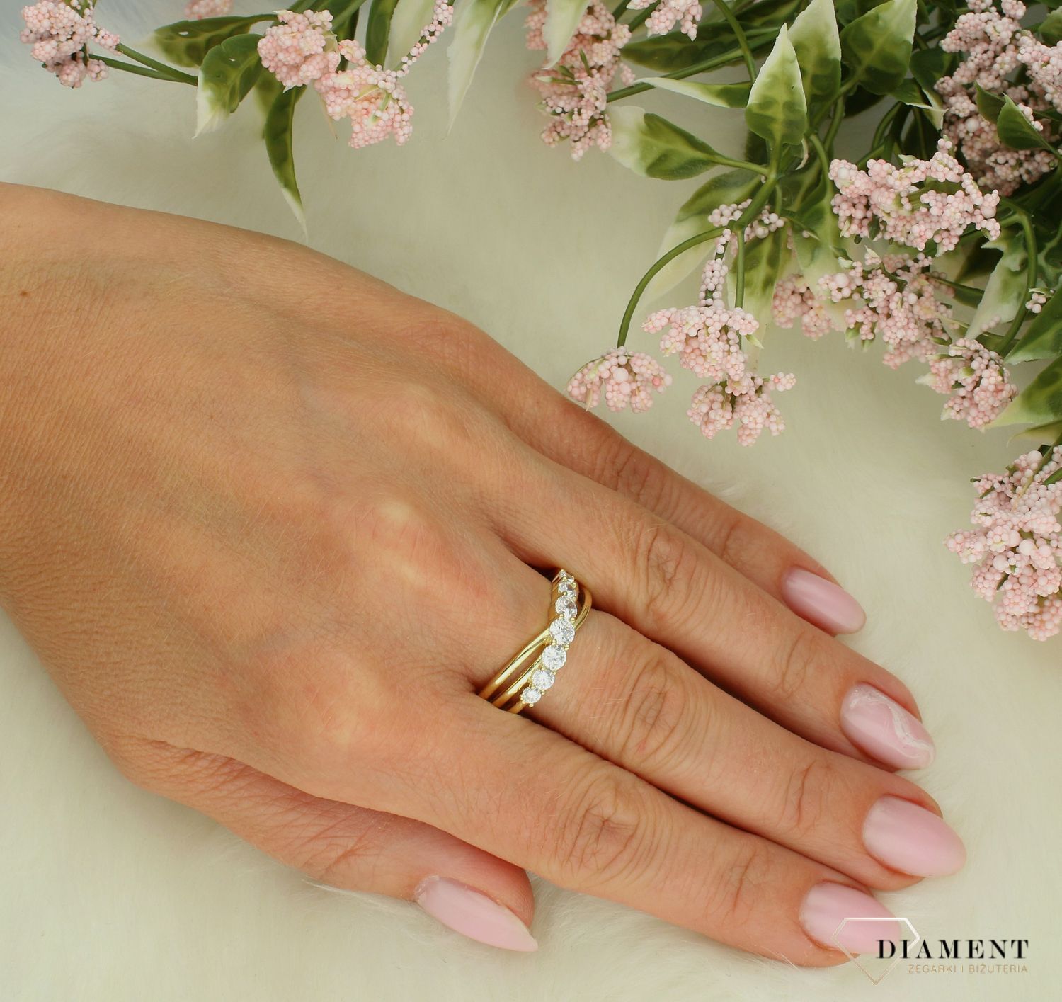 Złoty pierścionek damski srebro 925 cyrkoniami DIA-PRS-10194-925 8.jpg