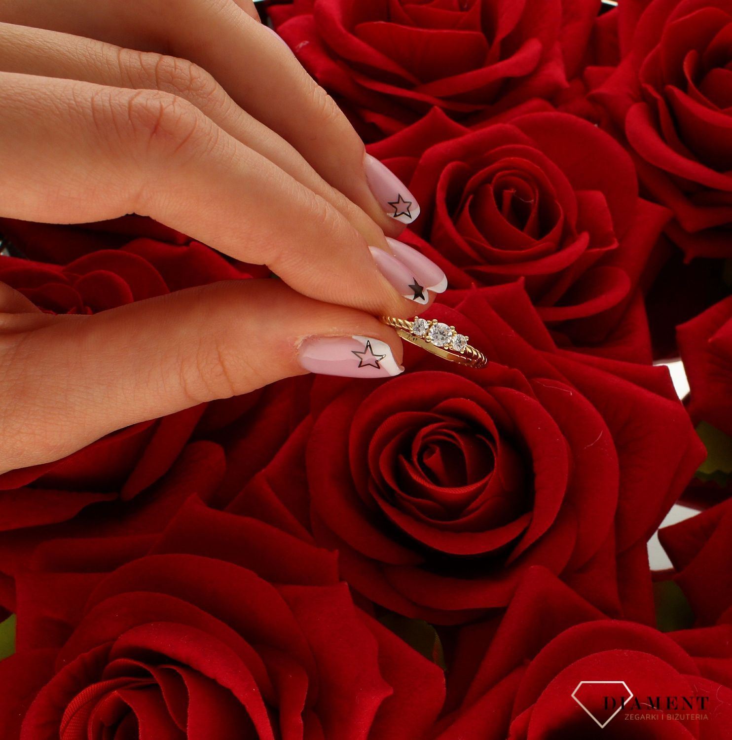 Pierścionek damski złoty Biżuteryjna plecionka 585 DIA-PRS-10386-585.jpg