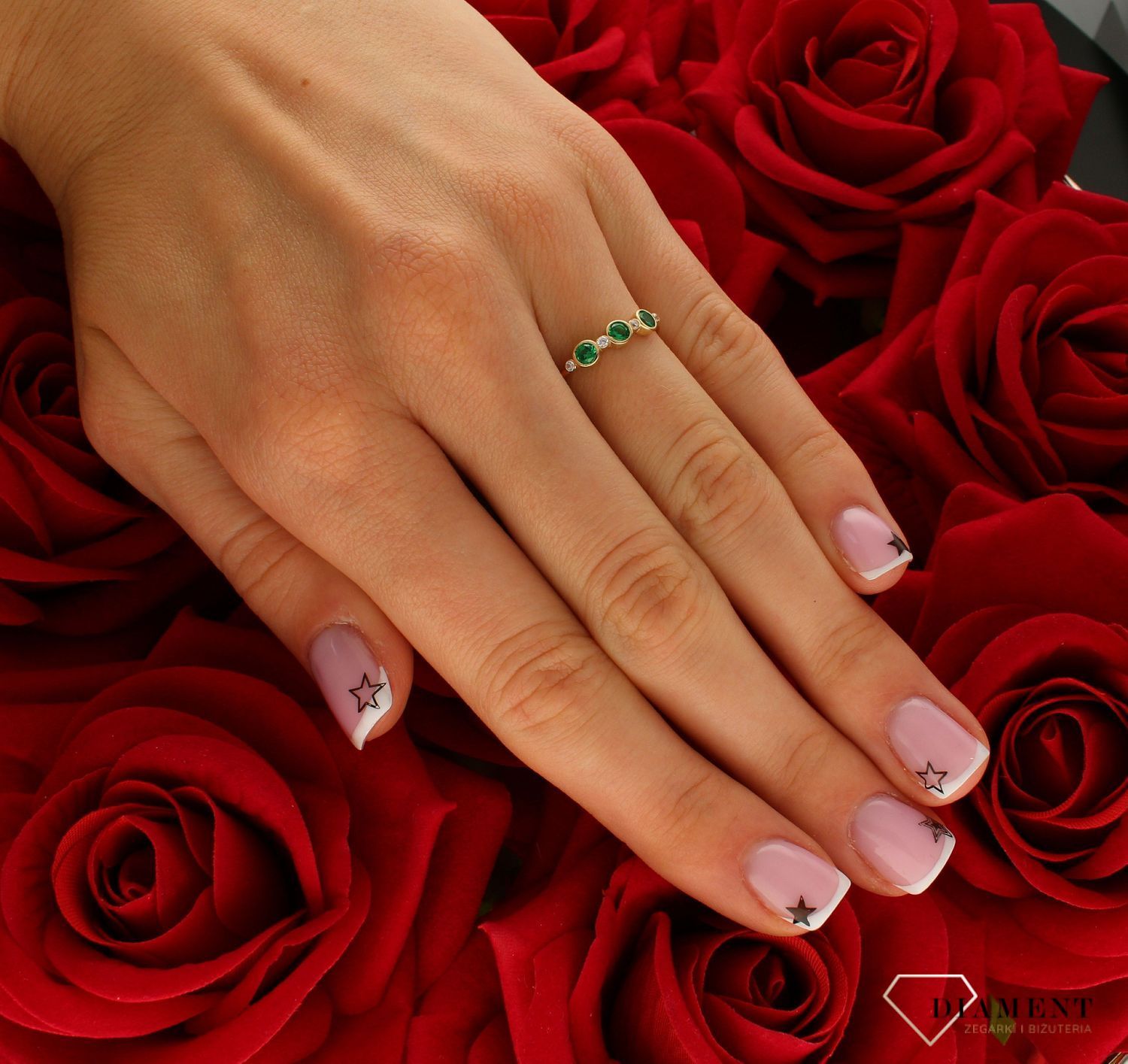 Pierścionek damski złoty Trzy jadeitowe cyrkonie 585 DIA-PRS-10394-585.jpg