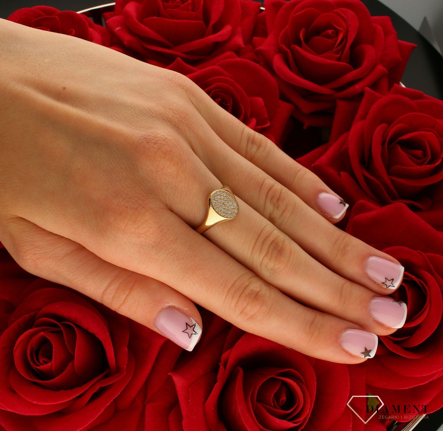 Pierścionek damski złoty Połyskujący sygnet 585 DIA-PRS-10403-585.jpg