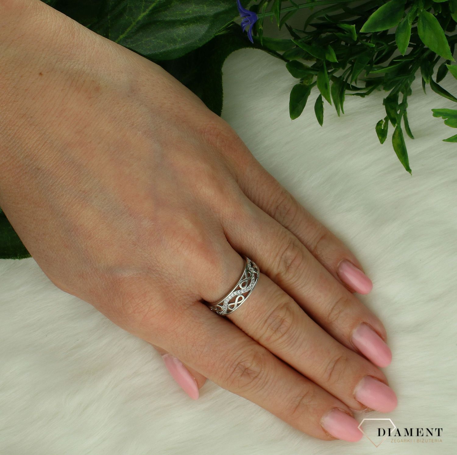 Srebrny pierścionek damski 925 obrączka ze znakiem nieskończoności DIA-PRS-10678-925. Srebrny pierścionek damski. Srebrny pierścionek obrączka. Srebrna obrączka damska ażurowana. Srebrny damski pierścionek idealny na prezent.5.jpg