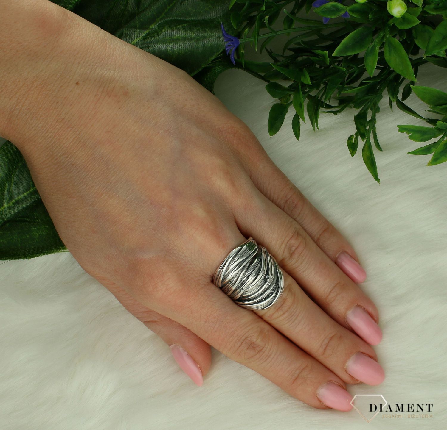 Srebrny pierścionek damski 925 szeroki oksydowany DIA-PRS-10684-925 (2).jpg