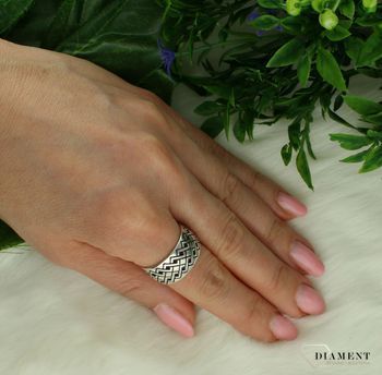 Srebrny pierścionek damski 925 obrączka z ażurowym wzorem DIA-PRS-10686-925.jpg