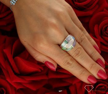 Srebrny pierścionek damski 925 z kolorową masą perłową DIA-PRS-10689-925 (2).jpg