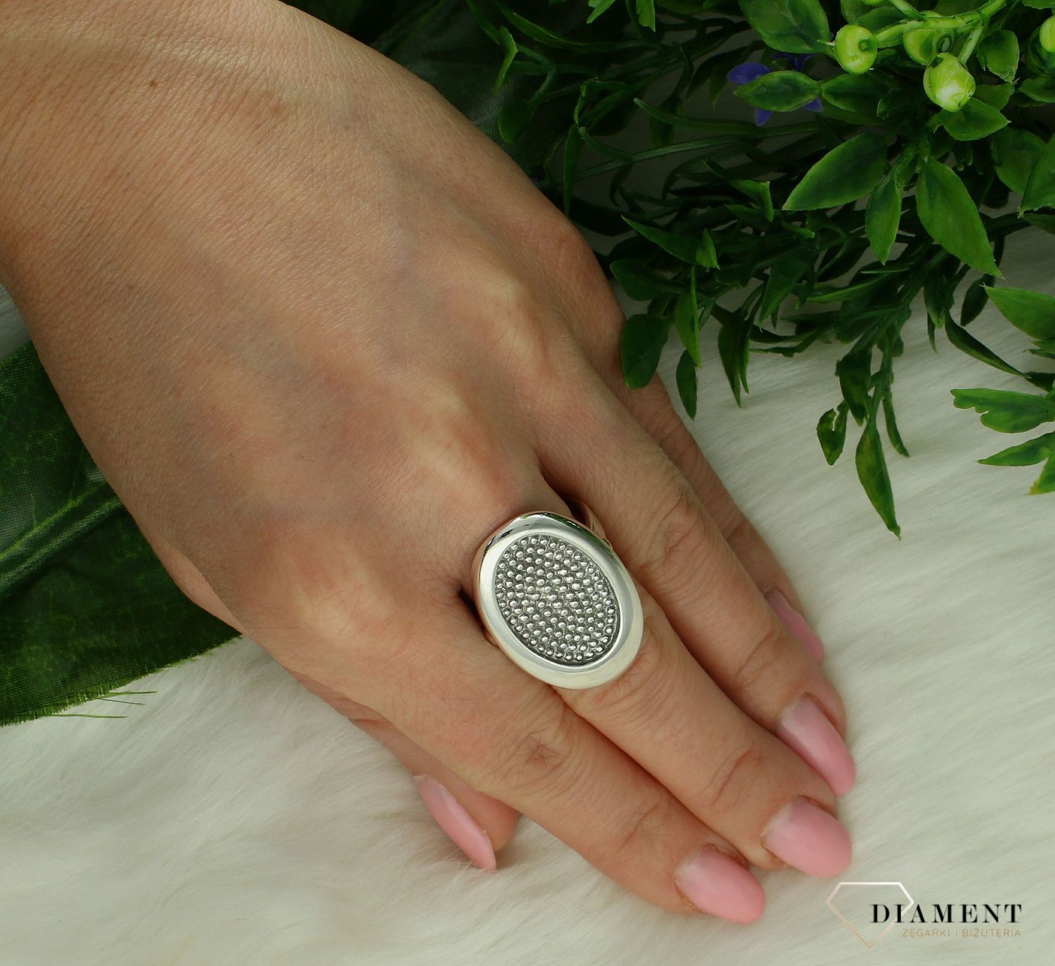 Srebrny pierścionek damski 925 duży owalny DIA-PRS-10690-92. Srebrny pierścionek damski. Srebrny pierścionek obrączka. Srebrna obrączka damska ażurowana. Srebrny damski pierścionek idealny na prezent. 6.jpg