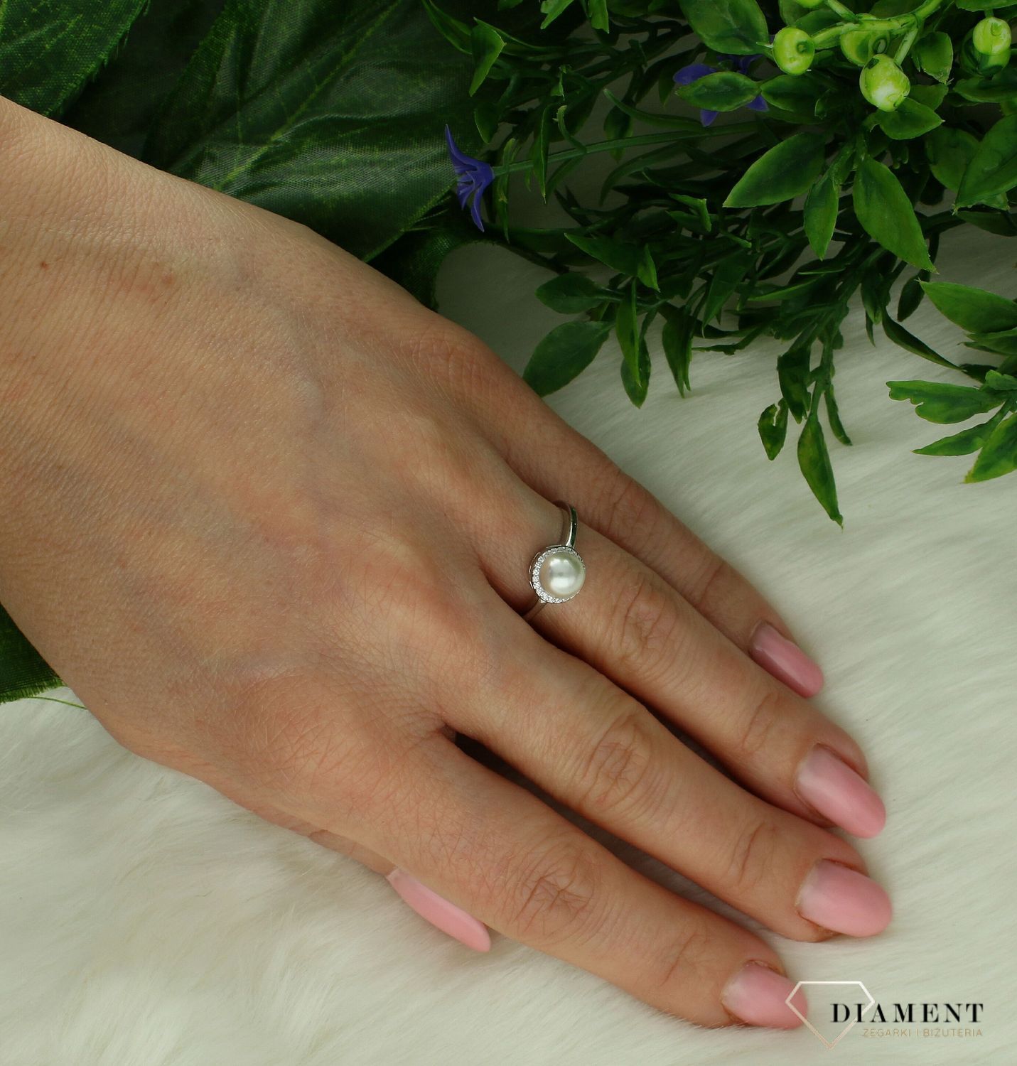 Srebrny pierścionek damski 925 Perła z cyrkoniami DIA-PRS-11275-925. Srebrny pierścionek damski. Srebrny pierścionek z perłą. Pierścionek srebrny damski z cyrkoniami i perłą na prezent. Srebrny pierścionek dla ukochanej.2.jpg