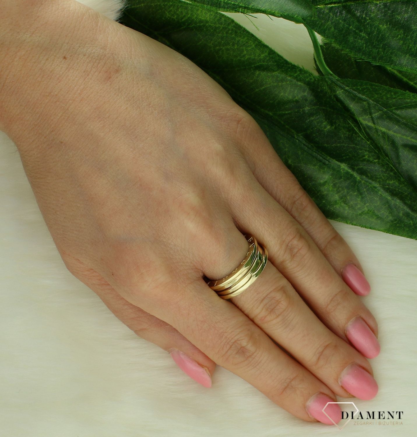 Złoty pierścionek 585 Bulgari obrączka z grawerowaniem DIA-PRS-11302-585 (1).jpg