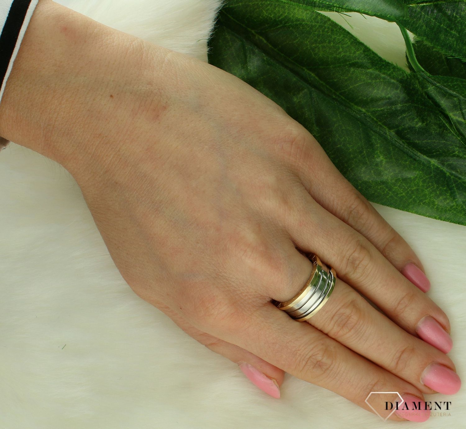 Złoty pierścionek 585 Bulgari obrączka z białym złotem DIA-PRS-11303-585 (1).jpg