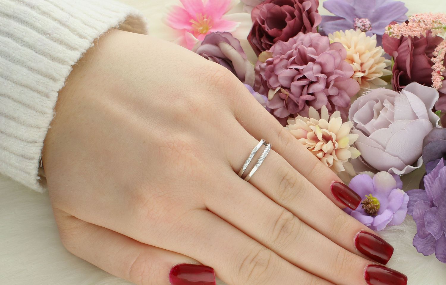 Srebrny pierścionek damski 925 podwójny z cyrkoniami DIA-PRS-11629-925. Srebrny pierścionek damski. Pierścionek srebrny klasyczny. Pierścionek srebrny z cyrkoniami. Pierścionek srebrny damski na prezent.1.jpg