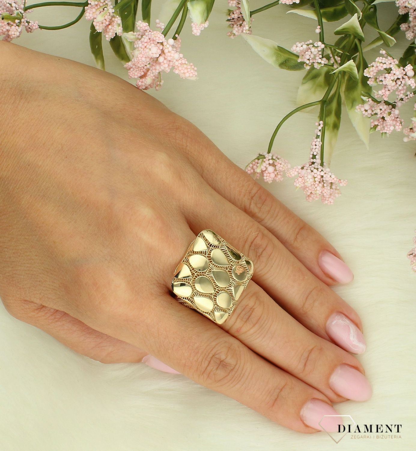 Złoty pierścionek damski 585 szeroki ażurowy wzór rozmiar 21 DIA-PRS-11929-585.jpg