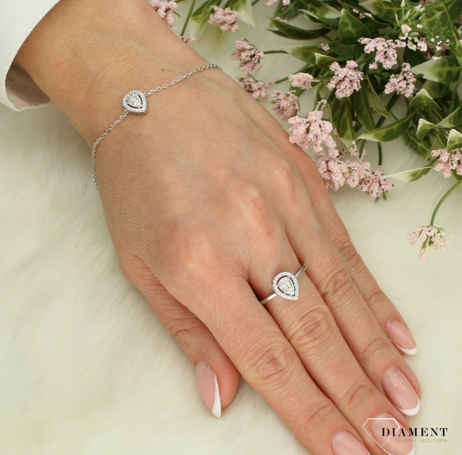 Srebrny pierścionek damski 925 łezka z cyrkonią DIA-PRS-12254-925 (2).jpg