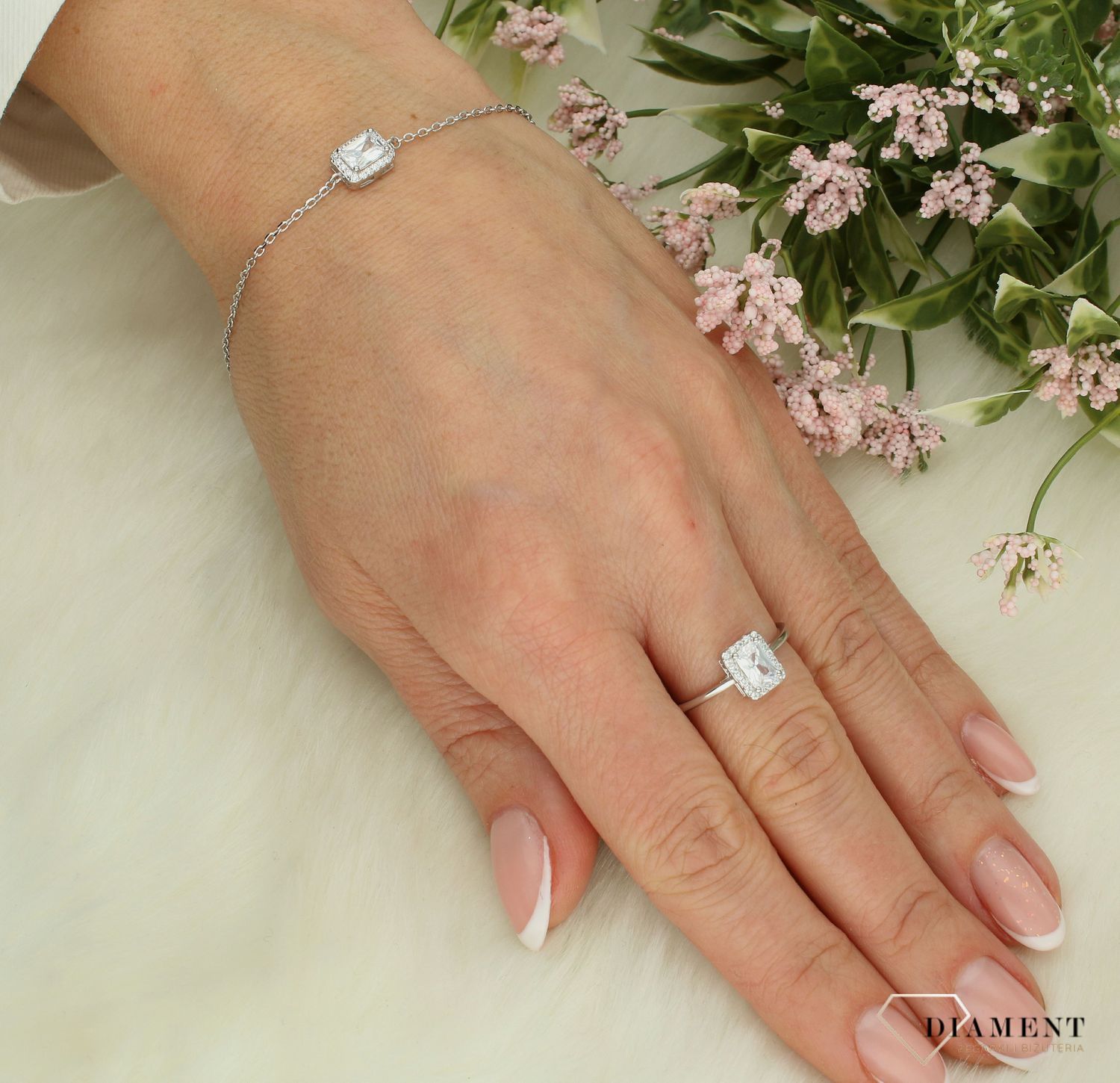 Srebrny pierścionek damski 925 z prostokątną cyrkonią DIA-PRS-12255-925 (2).jpg