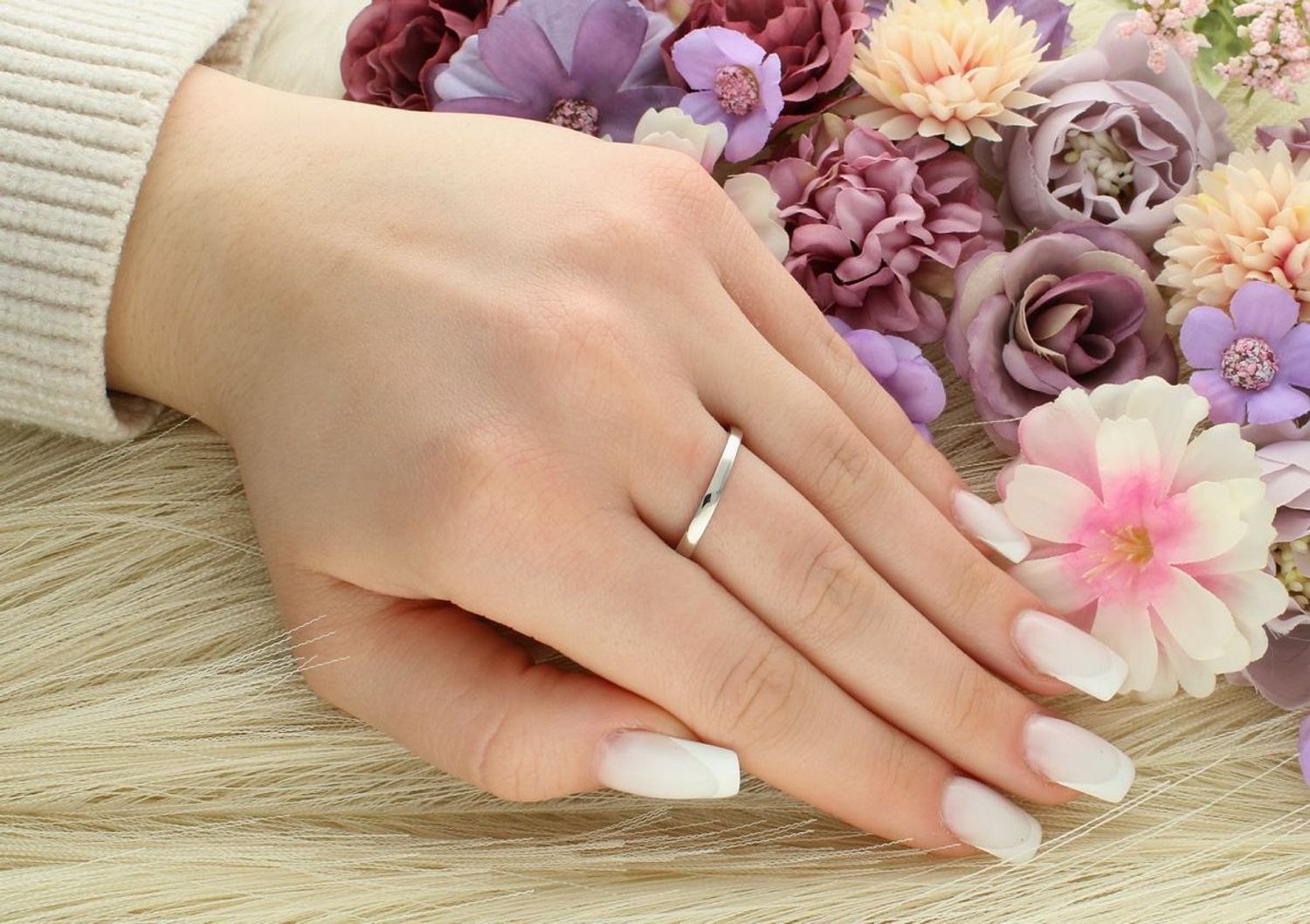 Srebrny pierścionek fala z cyrkoniami próba 925, DIA-PRS-12461-925.jpg