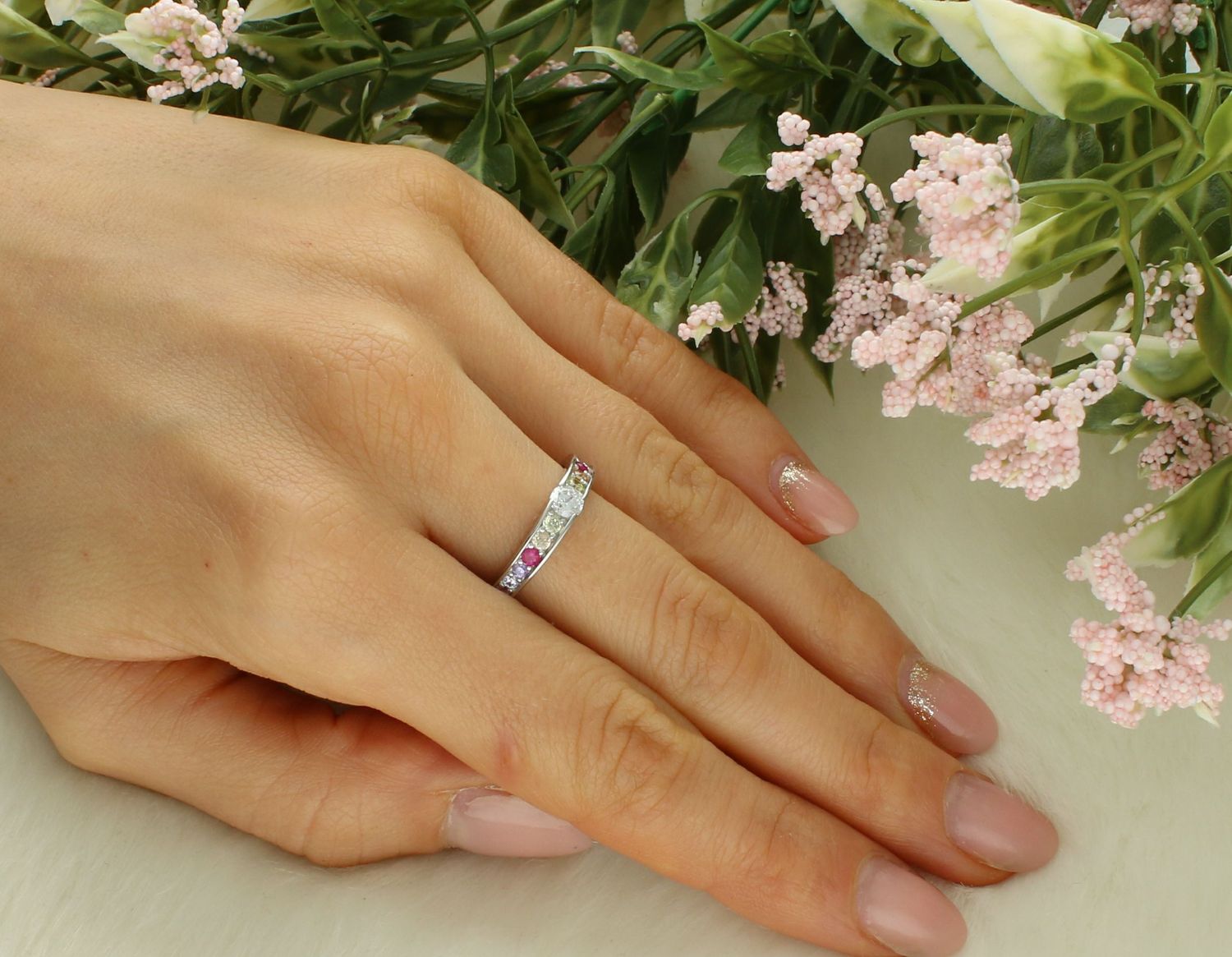 Srebrny pierścionek damski 925 obrączka z kolorowymi cyrkoniami DIA-PRS-12467-925. Srebrny pierścionek damski. Pierścionek damski obrączka z cyrkoniami kolorowymi . 1234.jpg