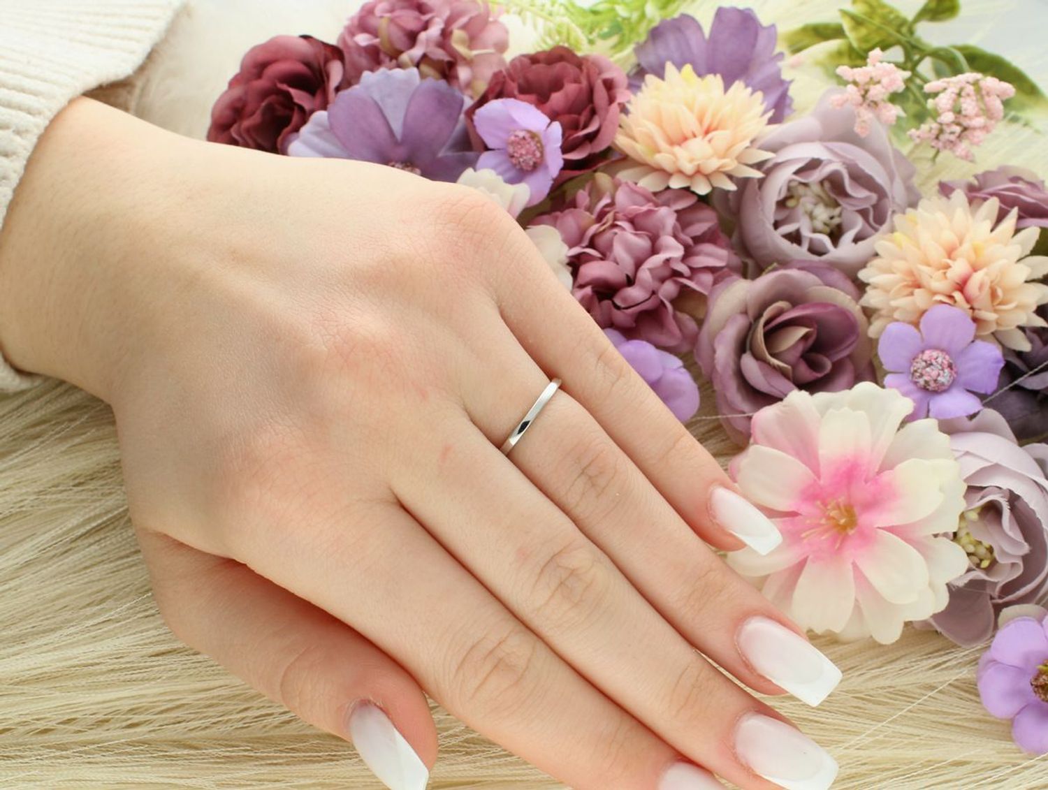 Srebrny Pierścionek z Granatową Cyrkonią Próba 925, DIA-PRS-12475-925.jpg