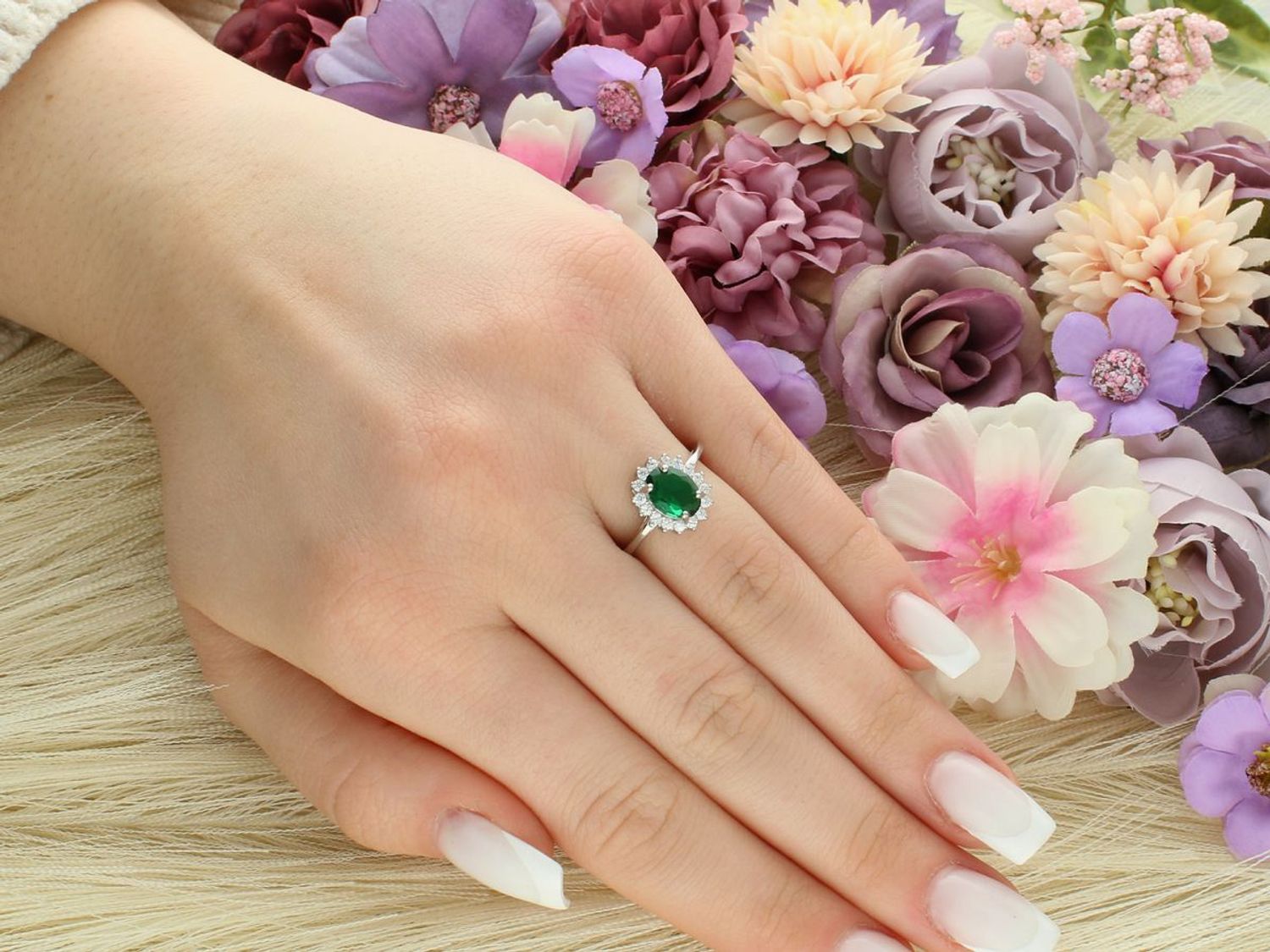 Srebrny Pierścionek z Cyrkonią Butelkowa Zieleń Próba 925, DIA-PRS-12476-925 rozmiar 11.jpg