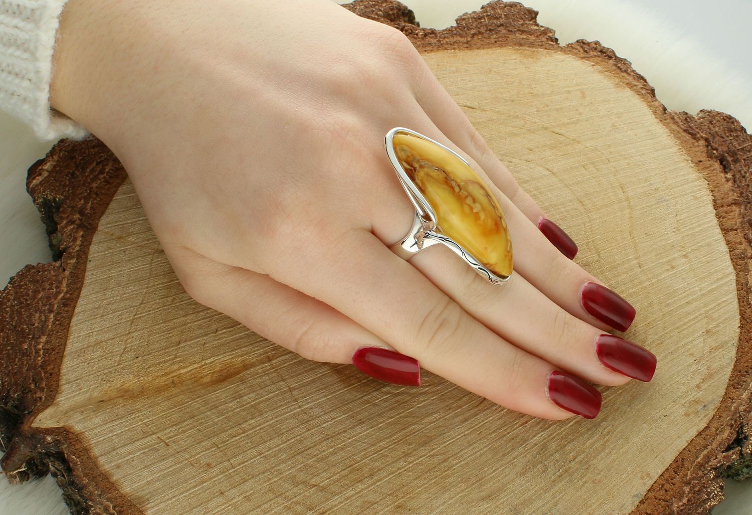 Pierścionek srebrny z żółtym owalnym bursztynem pr 925, DIA-PRS-12745-925 Ag.jpg
