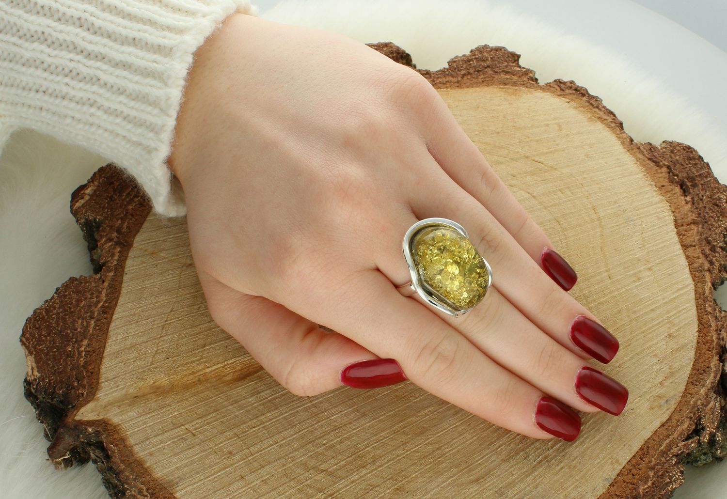 Pierścionek srebrny z bursztynem jasno zielonym pr 925, DIA-PRS-12753-925 Ag.jpg