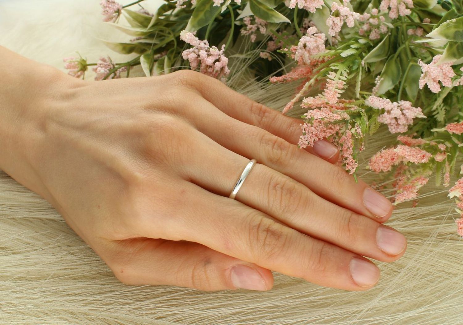 Pierścionek srebrny owalny Noc Kairu próba 925, DIA-PRS-12833-925 Zachwyć się magią gwiaździstego nieba zaklętą w biżuterii. Srebrny pierścionek z kamieniem Noc Kairu.jpg