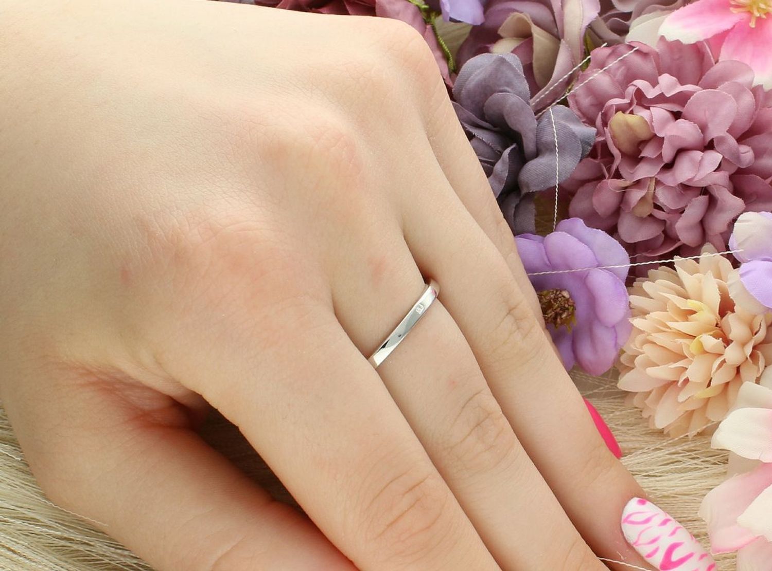 Pierścionek srebrny 925 DIA-PRS-13038-925 w kształcie węża, z czarną emalią i markazytami. Rozmiar 17, ozdoba 3x2 cm, waga 5,42 g. Zjawiskowy, odważny design.11.jpg