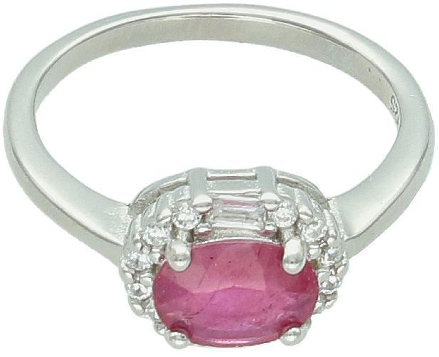 Srebrny pierścionek próby 925 z owalnym rubinem i cyrkoniami. Waga 3,00 g, rozmiar elementu ozdobnego 8 mm x 1,0 cm. Model DIA-PRS-13075-925 – kobieca elegancja i blask.1.jpg
