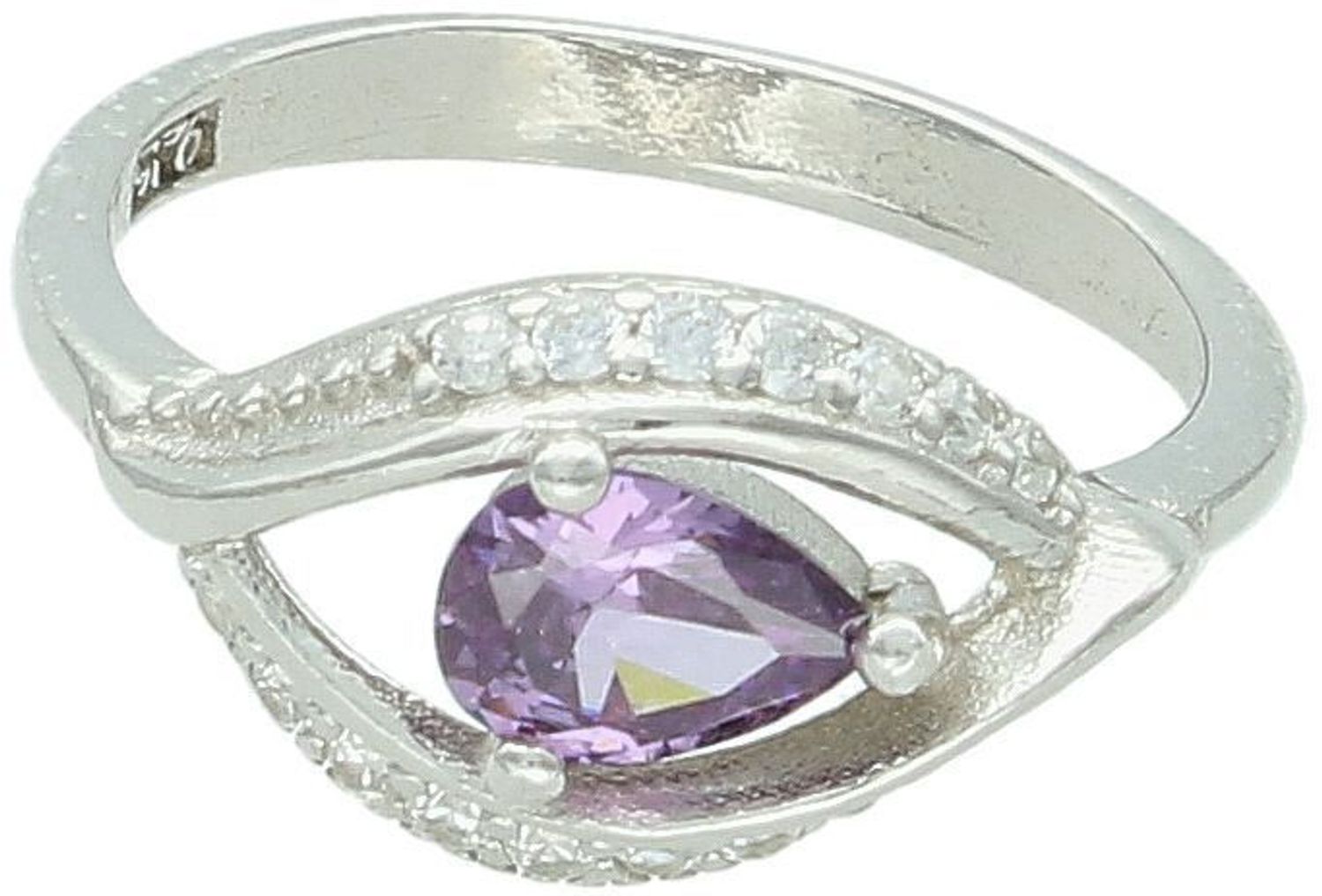 Srebrny pierścionek damski 925 DIA-PRS-13372FIOLET-925 z fioletową cyrkonią w kształcie łezki i mniejszymi białymi kamieniami. Górna część 1 cm, szyna 3 mm, waga 2,50 g.1.jpg