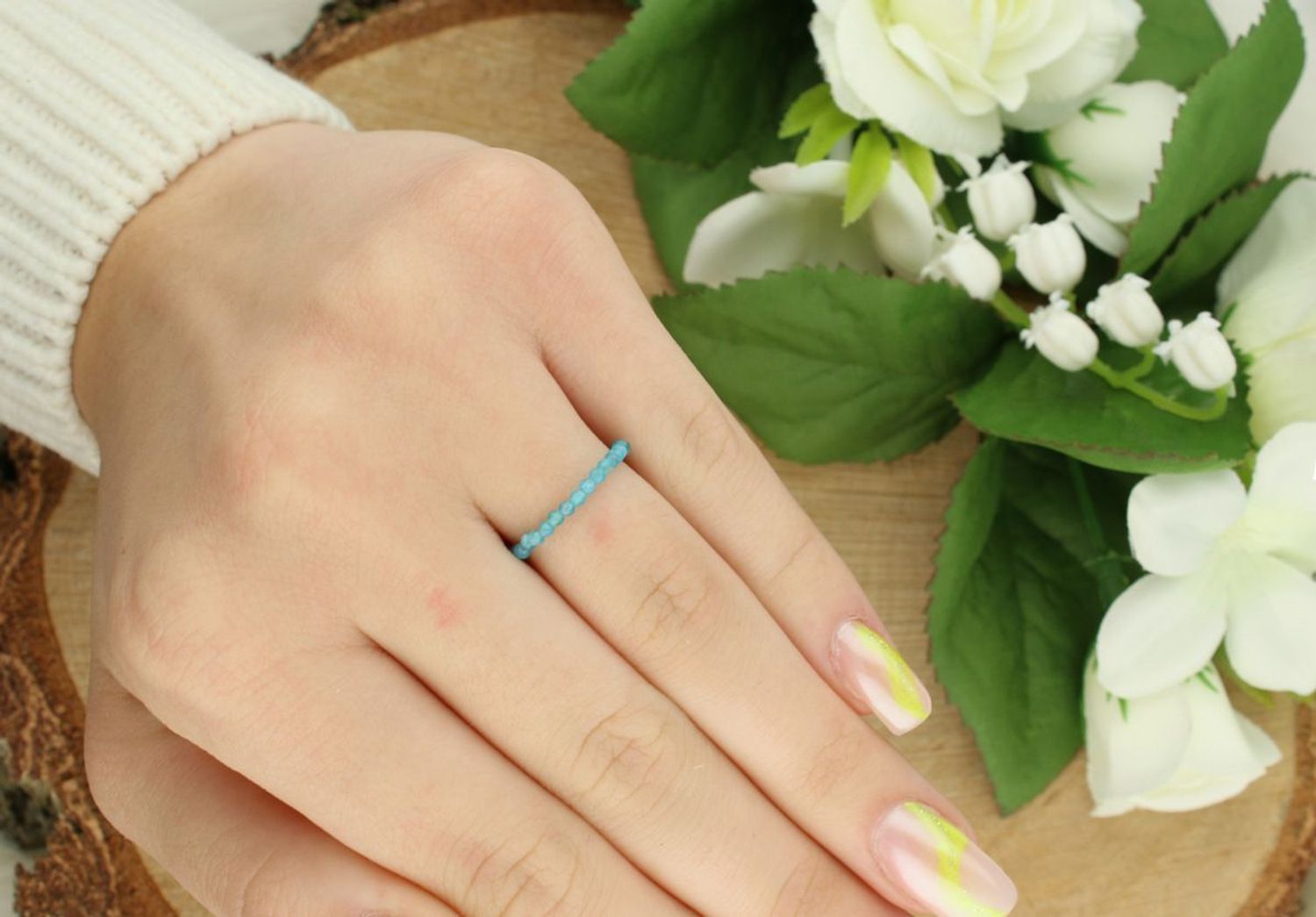 Pierścionek Damski z Niebieskim Kwarcem na Gumce – Srebro 925, Kamienie Naturalne.jpg