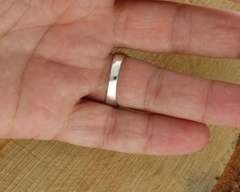 Srebrny sygnet męski 925 z orłem DIA-PRS-13857-925. Waga 8,30 g, element 1,2 × 1,5 cm, szyna 3 mm. Symbol siły i elegancji dla nowoczesnego mężczyzny. Wyrazista biżuteria premium.3.jpg