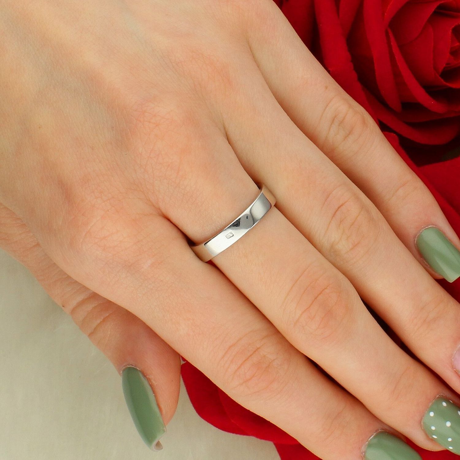 Pierścionek srebrny 925 rozmiar 17 – obrączka z cyrkonią i ozdobnymi żłobieniami.jpg