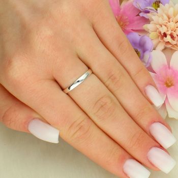 Srebrny pierścionek 925 z rubinem i markazytami – styl vintage, grawerowana szyna - DIA-PRS-14109-925 (1).jpg