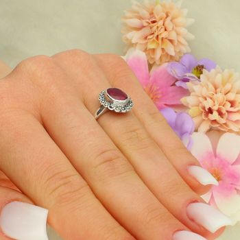 Srebrny pierścionek 925 z rubinem i markazytami – styl vintage, szeroka forma DIA-PRS-14111-925 (1).jpg