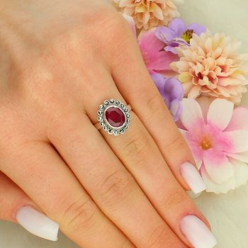 Srebrny pierścionek 925 z rubinem i markazytami – styl vintage, szeroka forma DIA-PRS-14111-925 (2).jpg