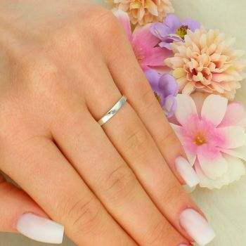 Srebrny pierścionek 925 z rubinem i markazytami – styl vintage, szeroka forma DIA-PRS-14111-925 (4).jpg