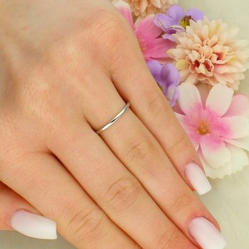 Srebrny pierścionek 925 z okrągłym opalem – elegancki blask natury DIA-PRS-14117-925 (1).jpg