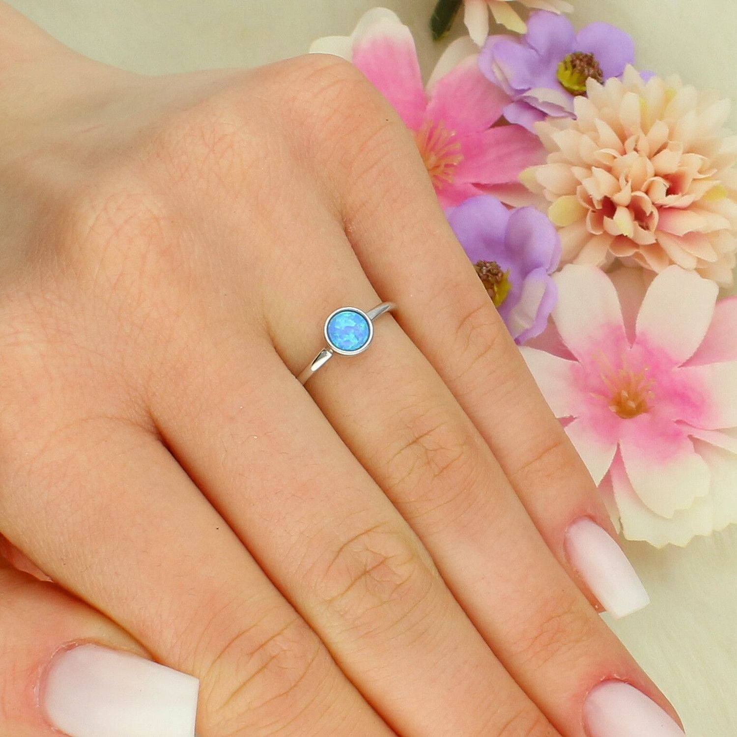 Srebrny pierścionek 925 z okrągłym opalem – elegancki blask natury DIA-PRS-14117-925.jpg