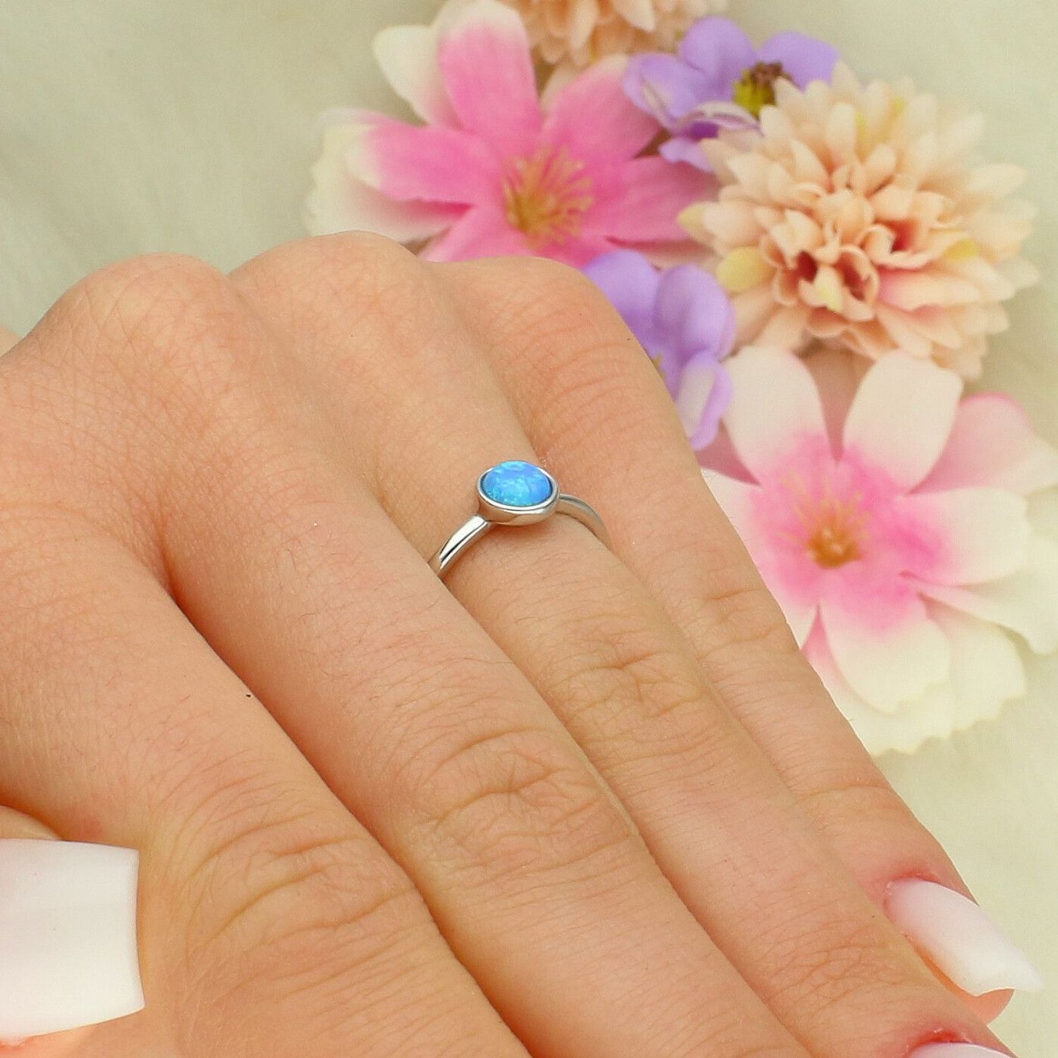 Srebrny pierścionek 925 z okrągłym opalem – elegancki blask natury DIA-PRS-14117-925.jpg