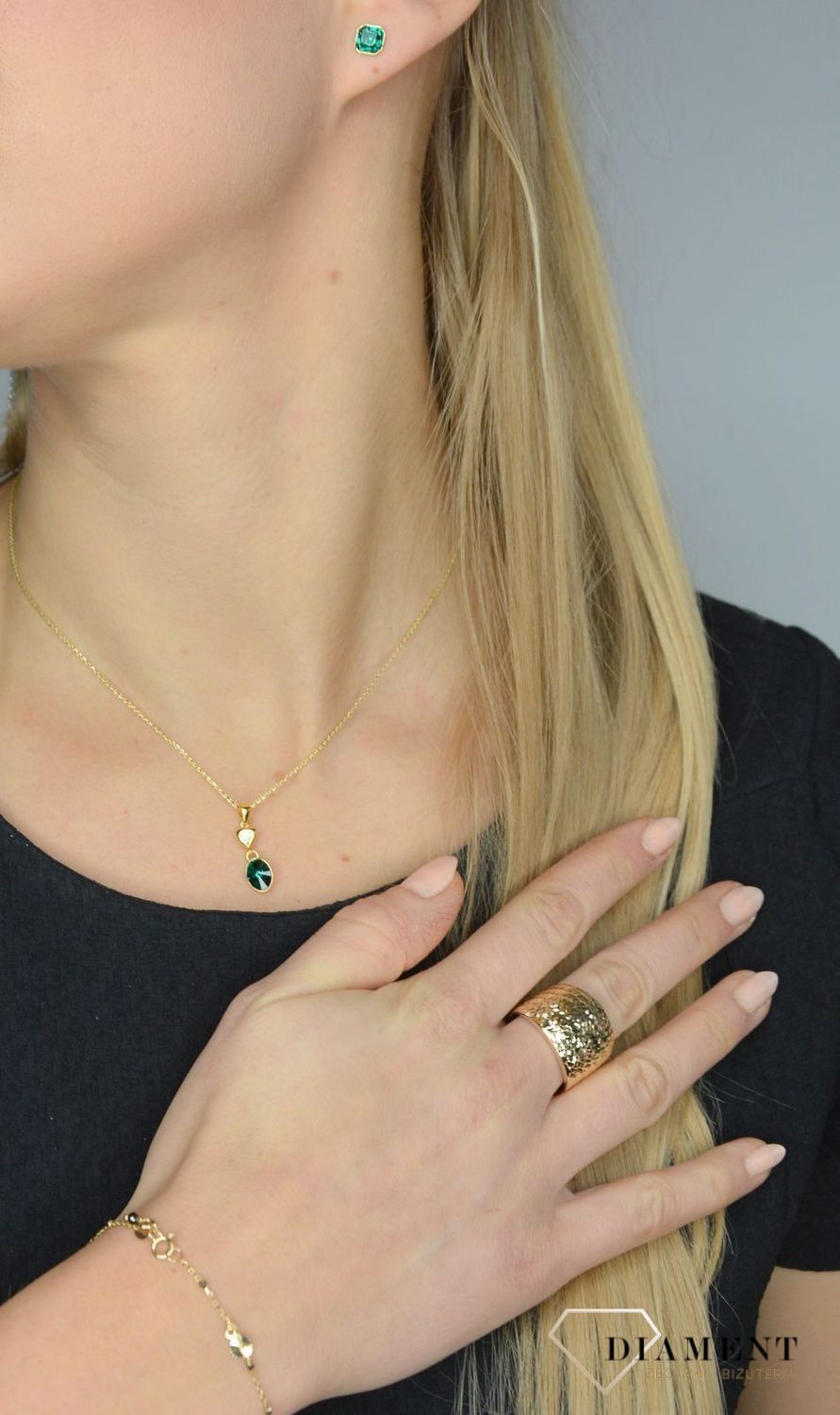 Szeroki pierścionek złoty 'Blask uczuć' DIA-PRS-1722-585  to piękny szeroki pierścionek wykonany ze złota. v.jpg