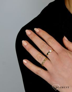 Złoty pierścionek obrączka z najwyższej jakości złota próby 585 💎 Złoty pierścionek z ozdobnym wzorem kwiatków 💎 Idealna ozdoba kobiecej ręki 💎 (3).JPG
