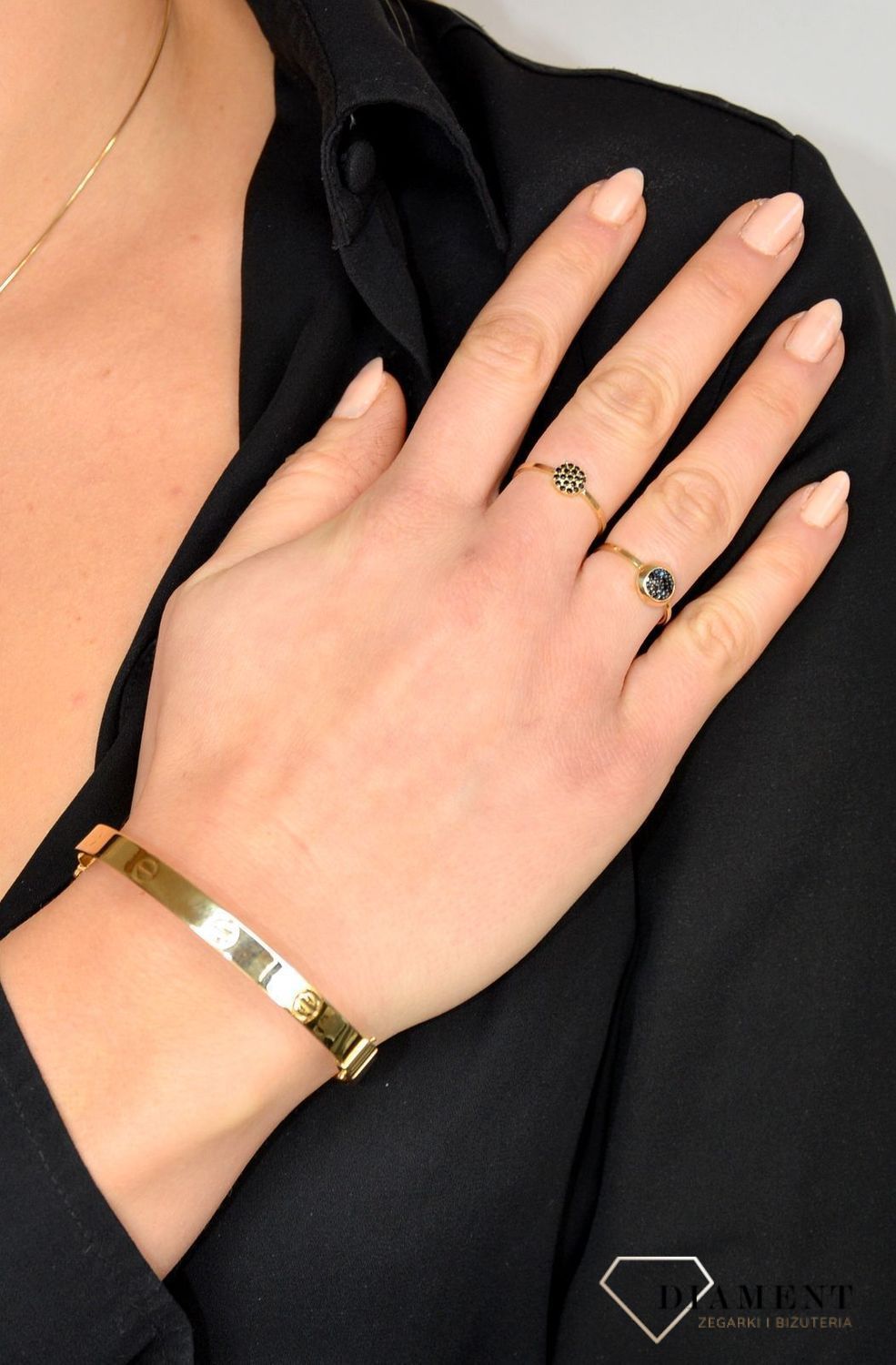 Złoty pierścionek 585 czarne cyrkonie DIA-PRS-1784-585.jpg