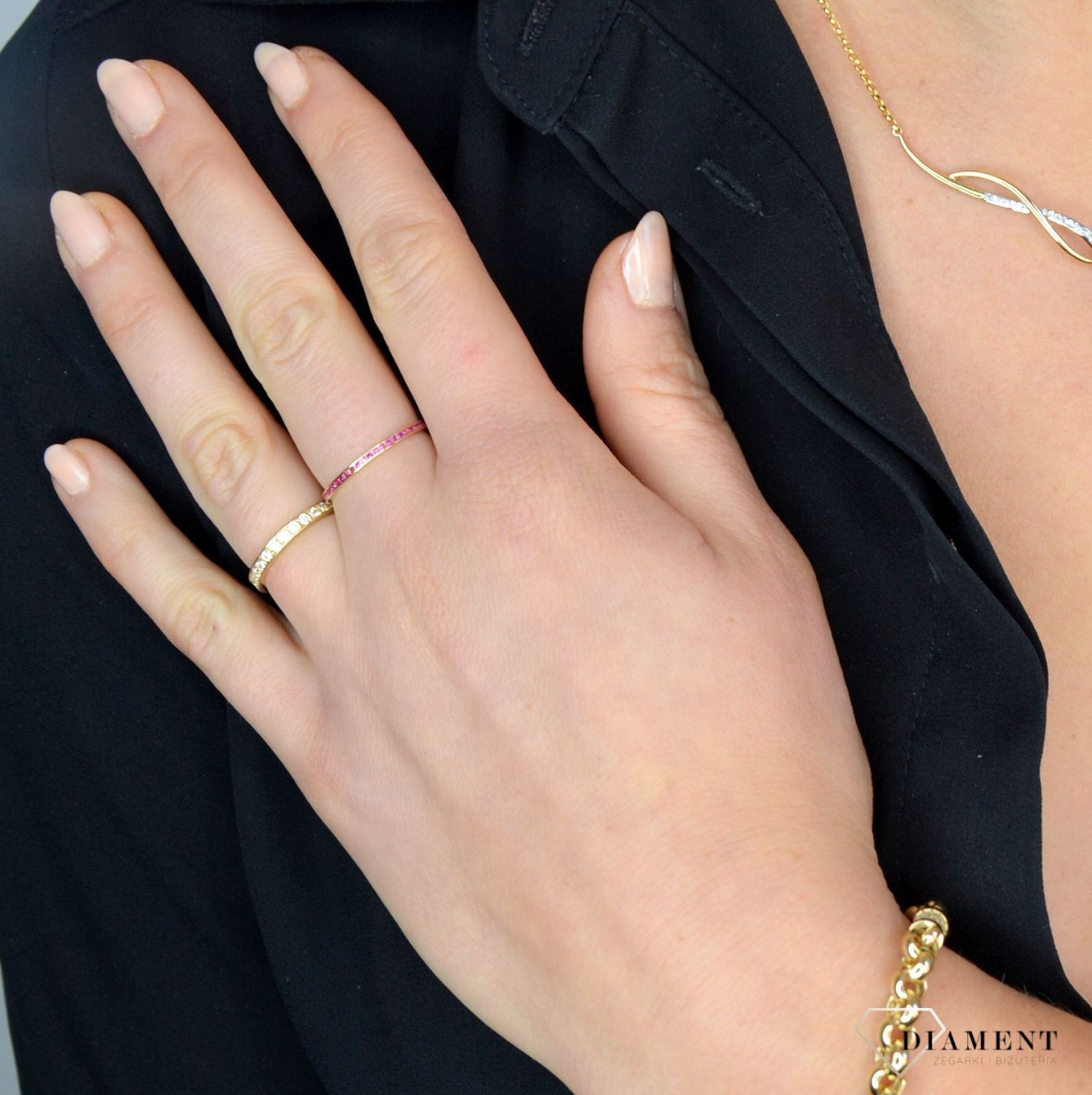 Złoty pierścionek 585 obrączka, białe cyrkonie DIA-PRS-1786-585.jpg