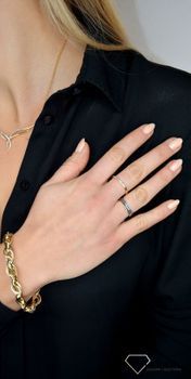 Złoty pierścionek 585 obrączka biała cyrkonia DIA-PRS-1787-585 💎 Złoty pierścionek wykonany z najwyższej jakości złota próby 585  (4).JPG
