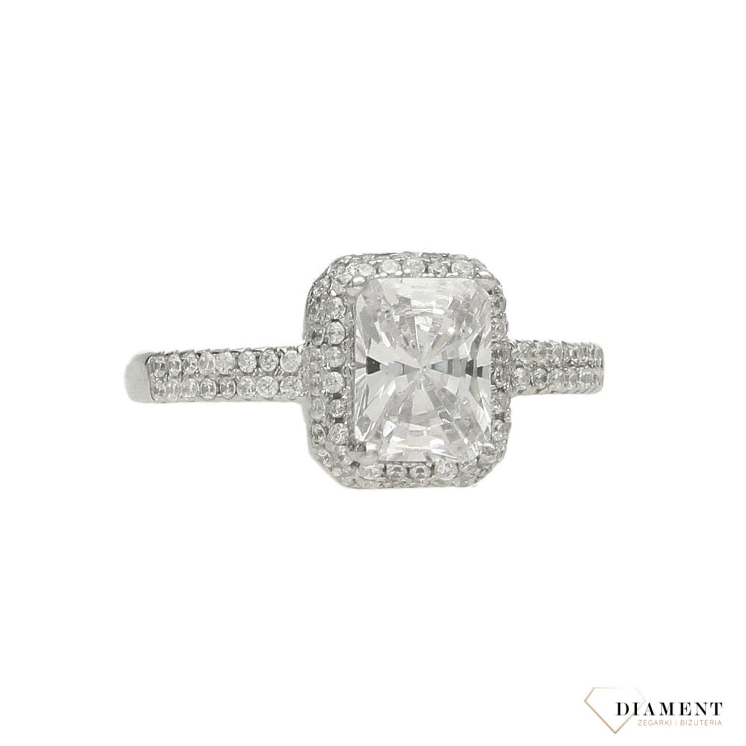 Pierścionek srebrny z wieloma cyrkoniami DIA-PRS-1948-925 (1).jpg