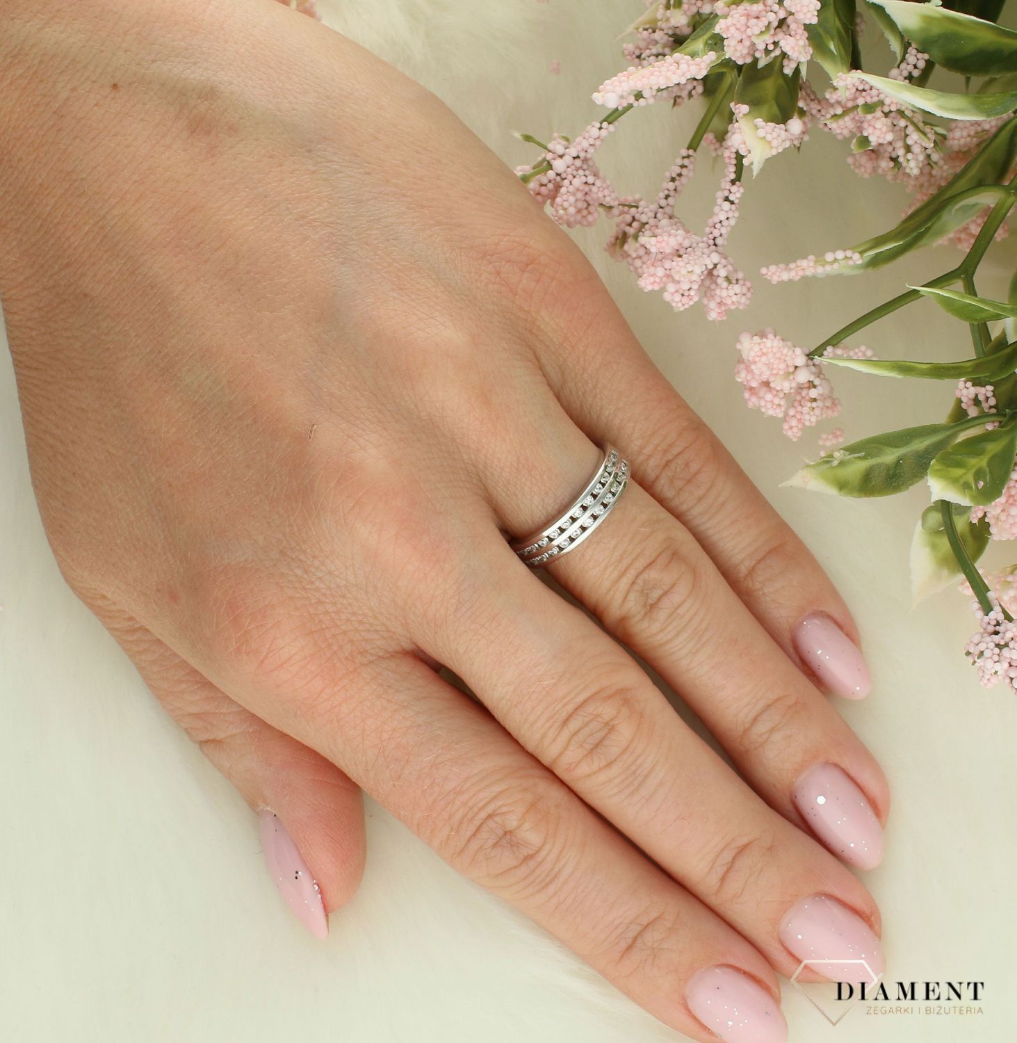 Pierścionek srebrny 925 obrączka z cyrkoniami rozmiar 11 DIA-PRS-2183-925 (2).jpg