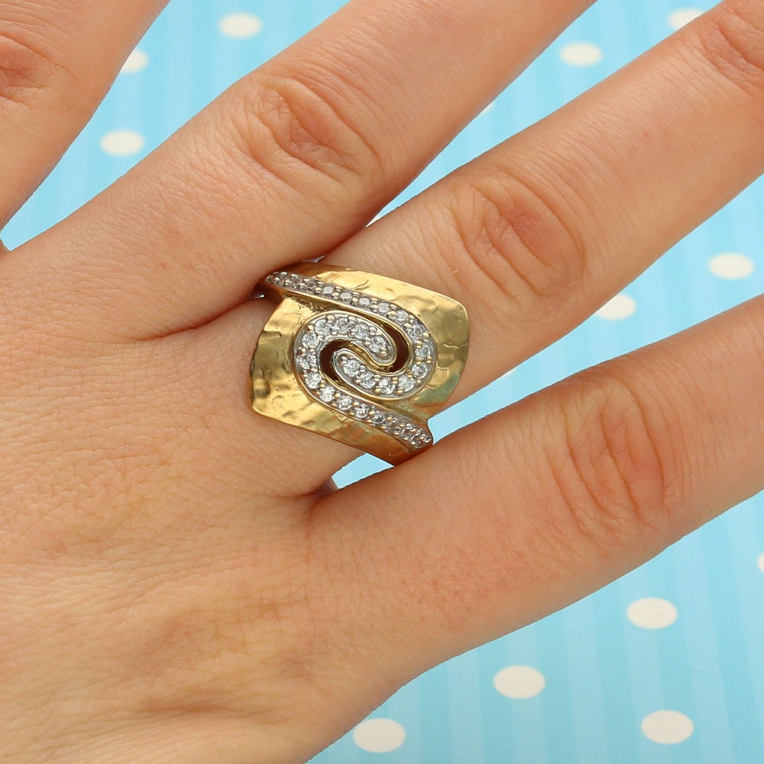 Pierścionek złoty 333 z cyrkonią DIA-PRS-2581-333 ✅ Złoty pierścionek ozdobiony cyrkonią  (1).jpg