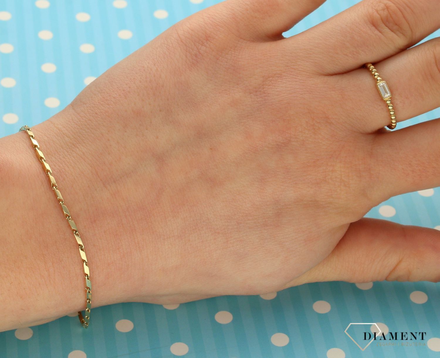 Złoty pierścionek 585 kuleczki z cyrkonią DIA-PRS-2681-585.jpg