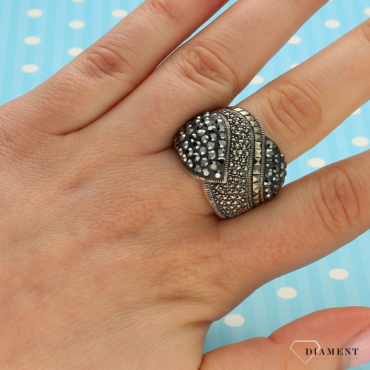 Srebrny pierścionek szeroki z markazytami DIA-PRS-3283-925.jpg