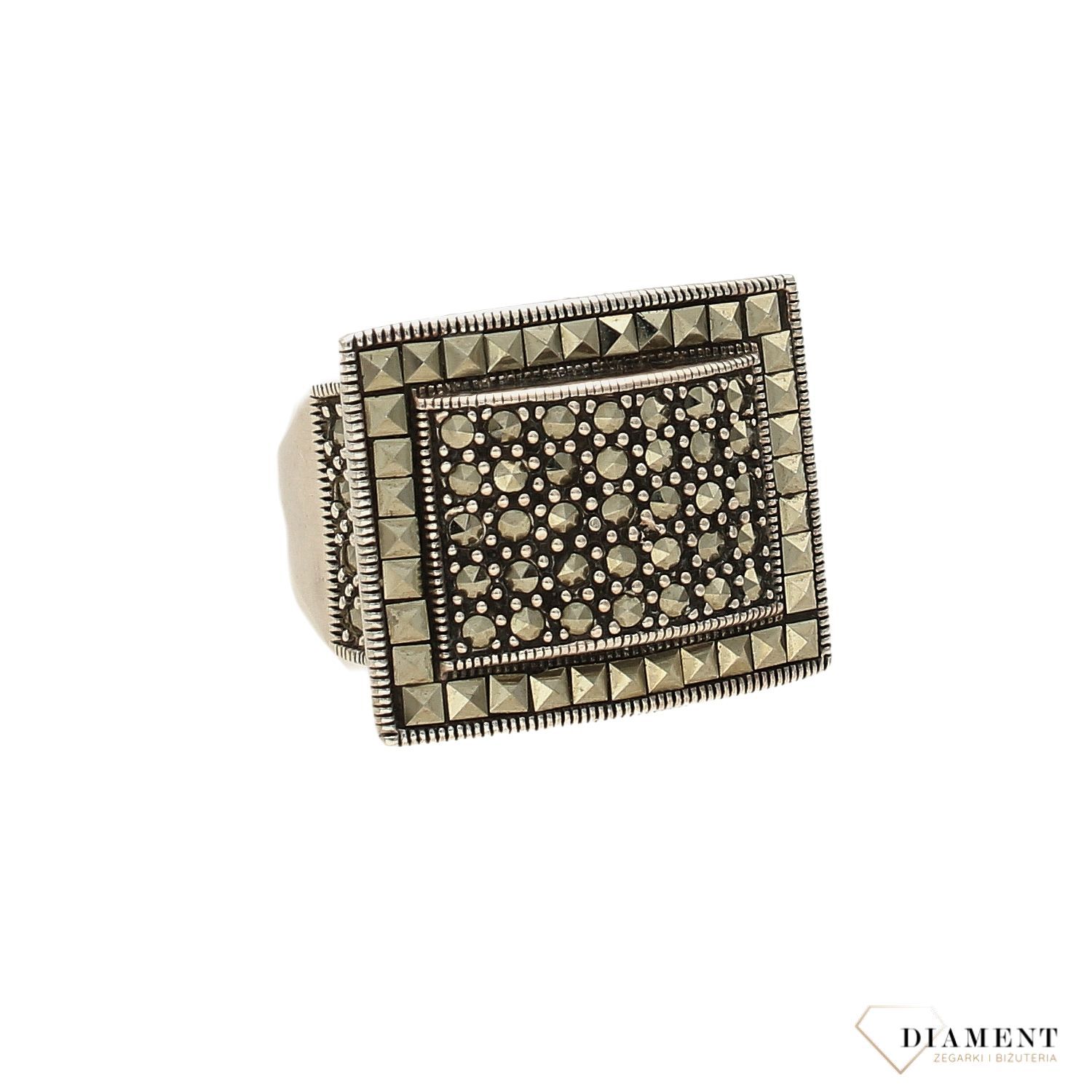 Srebrny pierścionek prostokąt z markazytami DIA-PRS-3284-925.jpg