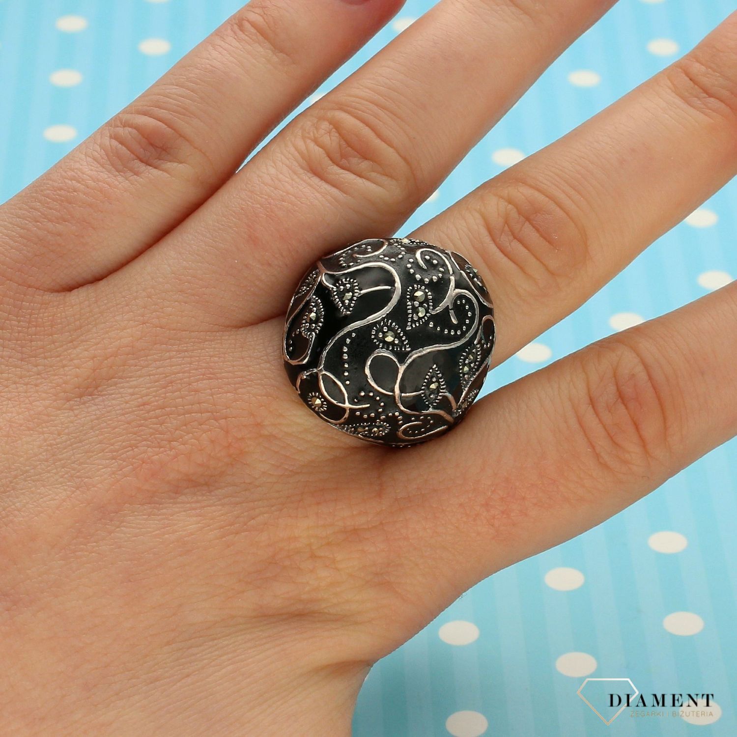 Szeroki, srebrny pierścionek wzorzysty z markazytami DIA-PRS-3288-925.jpg